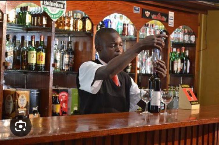Golden Gates Hotel Thuthuriki Luaran gambar