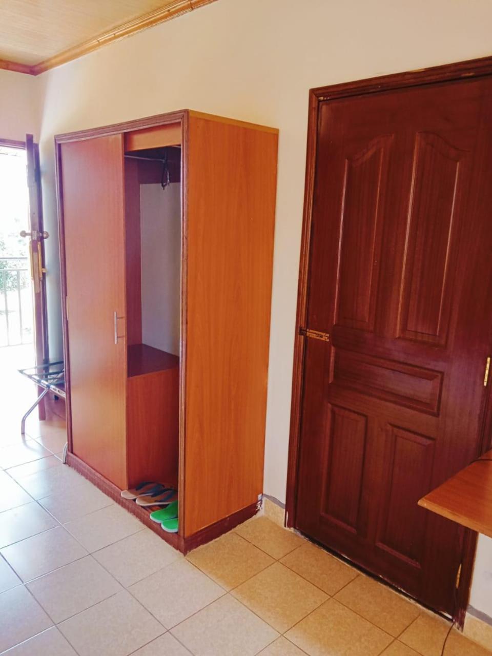 Golden Gates Hotel Thuthuriki Luaran gambar