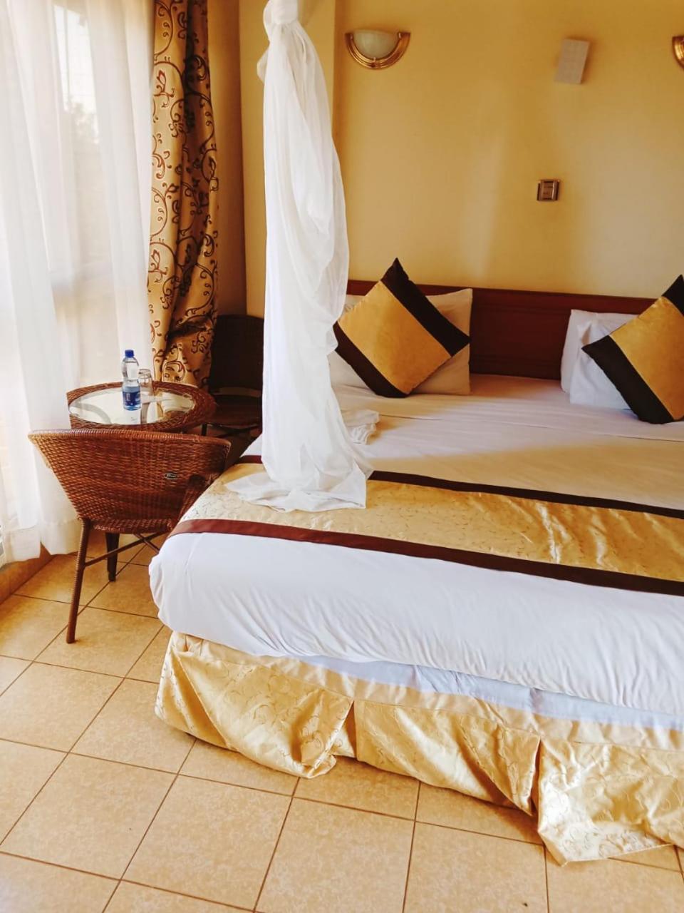 Golden Gates Hotel Thuthuriki Luaran gambar