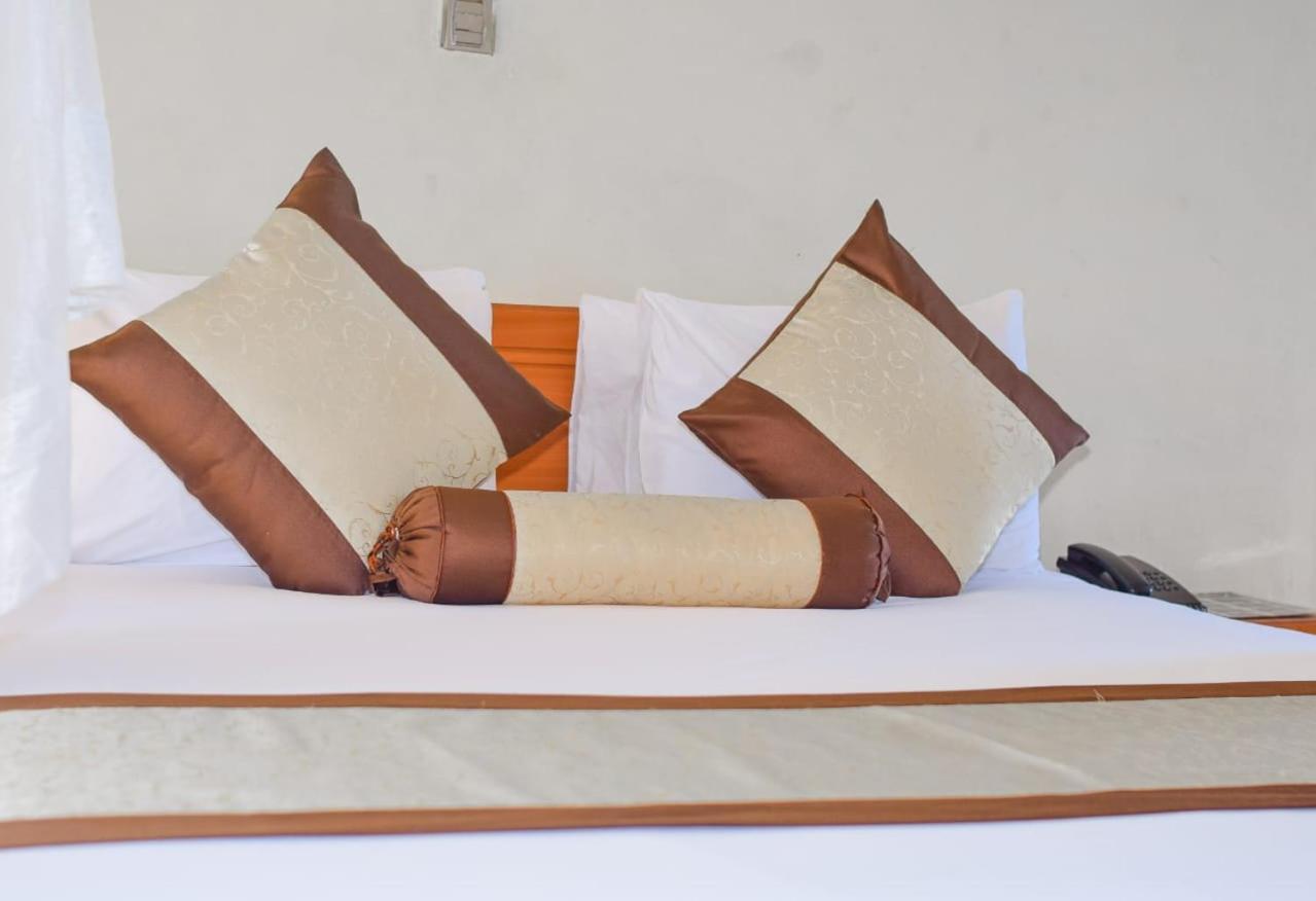 Golden Gates Hotel Thuthuriki Luaran gambar